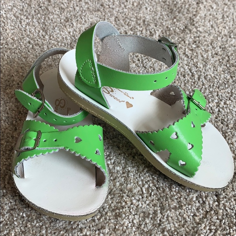 Saltwater sandals
